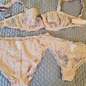 La Perla blush pink lace bra (34C] and underwear set